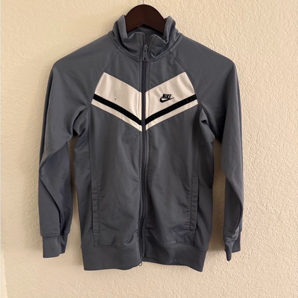 Nike Gray and White Chevron Jacket
